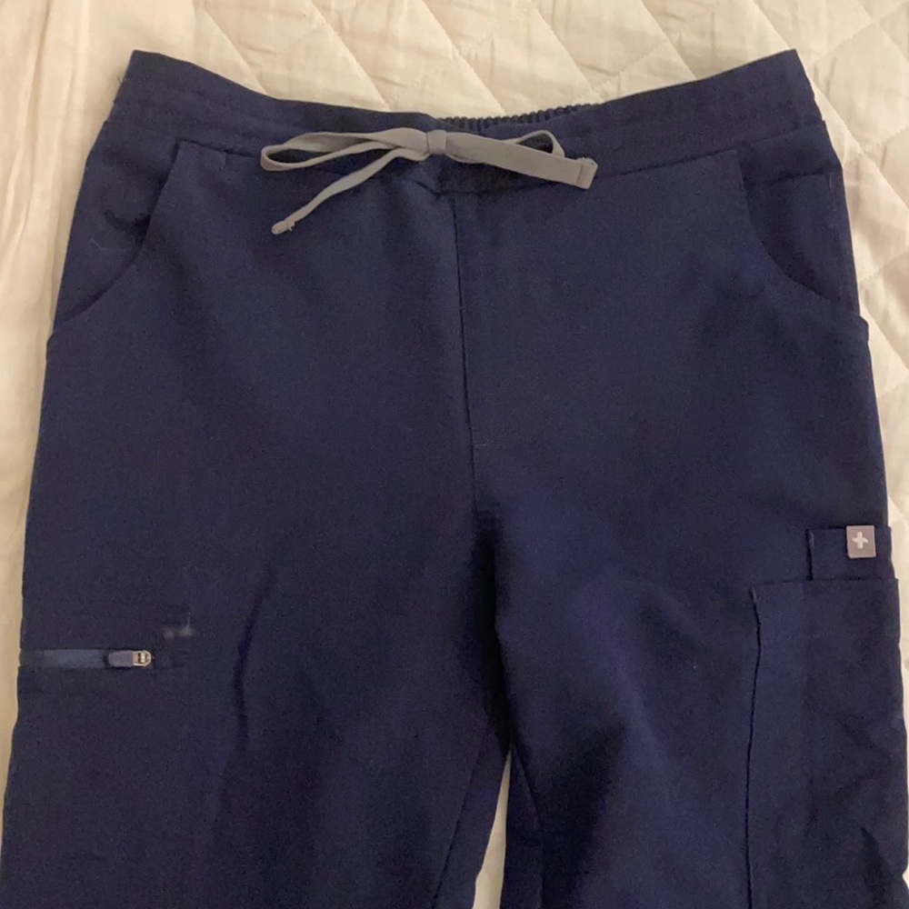 Figs Yola Skinny scrub pants